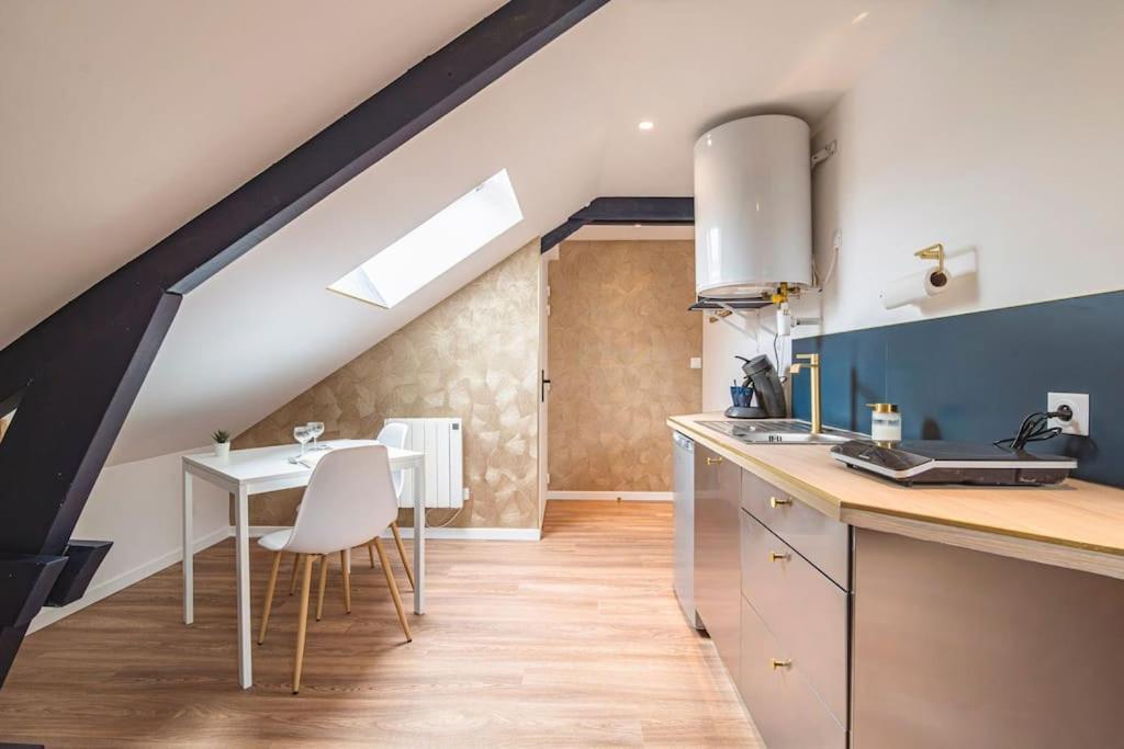 L'Azur Dore, Studio Pour 2 Voyageurs Isles-sur-Suippe Exterior photo